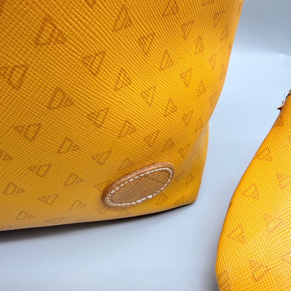 Vintage 1985 Liz Claiborne Drawstring Bucket Shoulder Bag Mustard/Yellow w/make - Picture 5 of 15